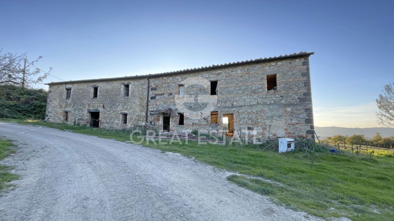 House Radicofani, Italy, 753.1 m² - picture 9