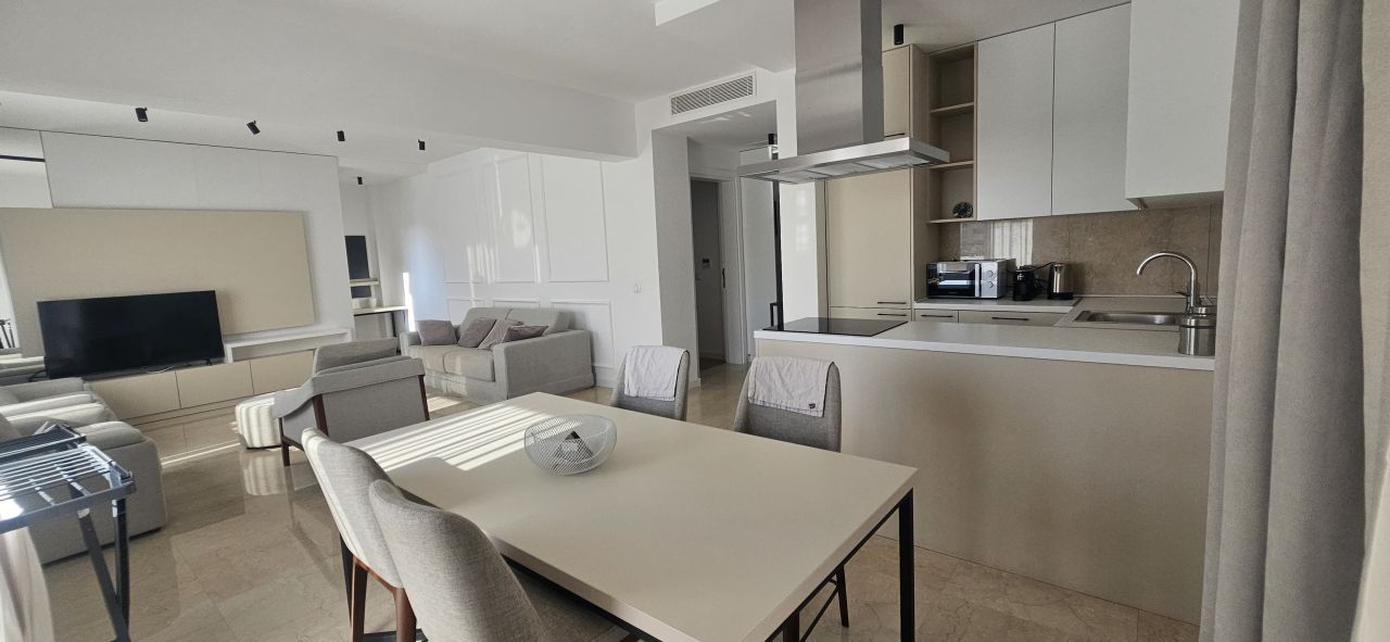 Appartement à Budva, Monténégro, 150 m² - image 2