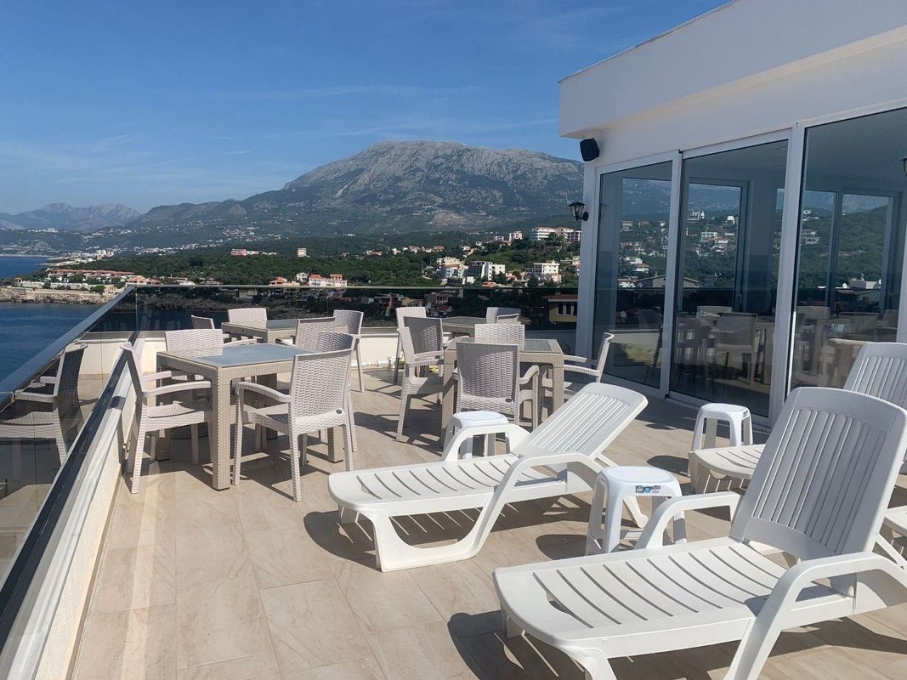 Flat in Utjeha, Montenegro, 25 m² - picture 2