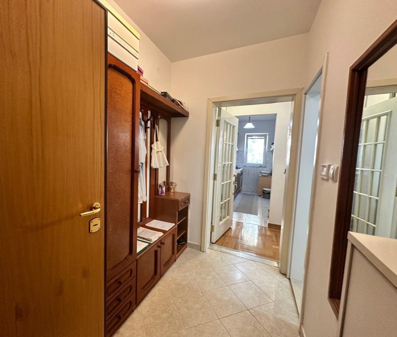 Flat in Bar, Montenegro, 50 m² - picture 4