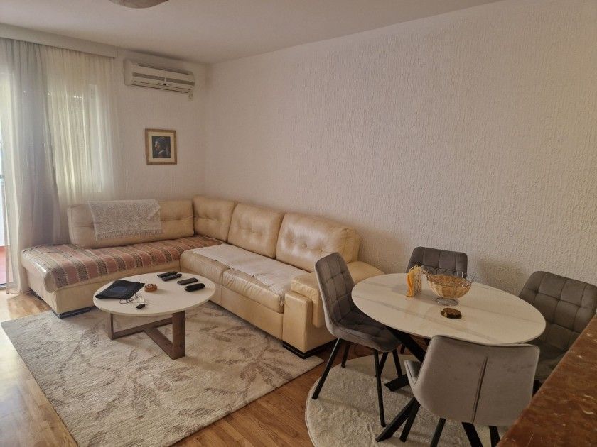 Apartment in Budva, Montenegro, 60 m² - Foto 1