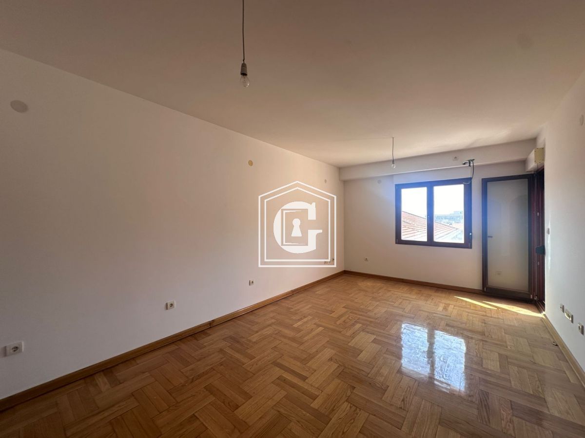 Apartamento en Budva, Montenegro, 61 m² - imagen 1