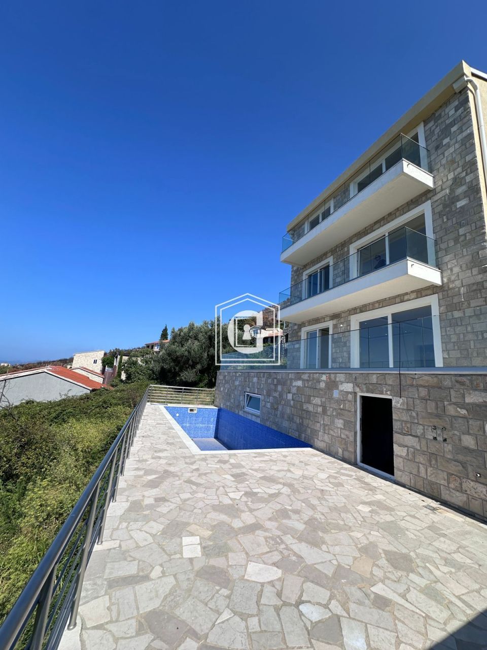 Villa in Rezevici, Montenegro, 217 m² - Foto 1