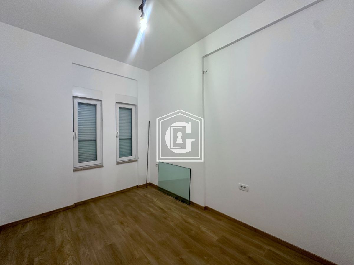 Commercial property in Budva, Montenegro, 43 m² - picture 7