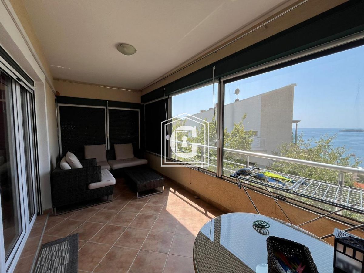 Apartment in Budva, Montenegro, 87 m² - picture 8