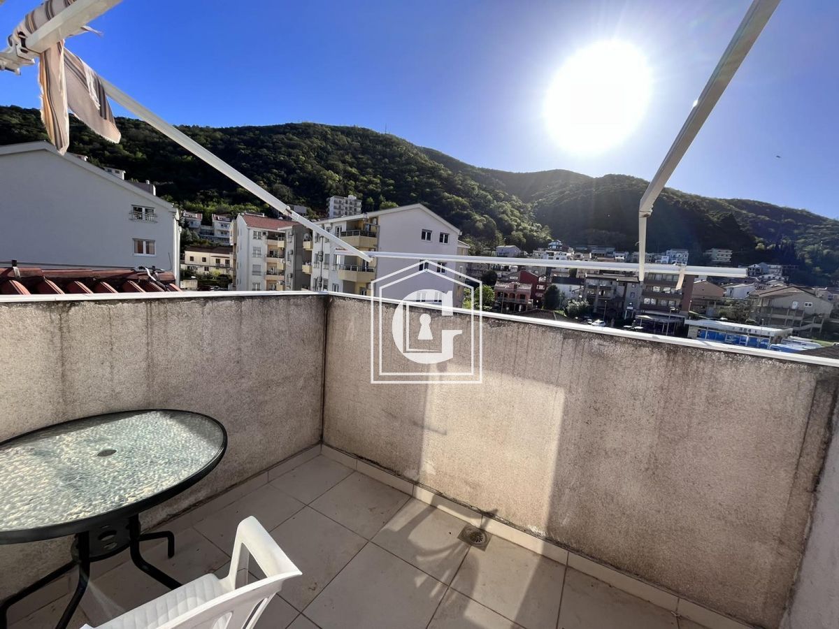 Apartment in Budva, Montenegro, 63 m² - picture 9