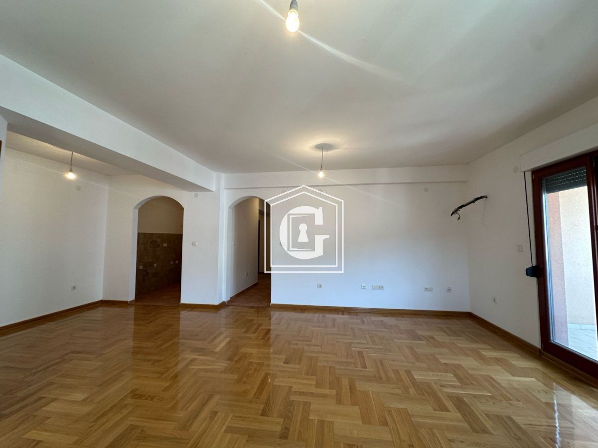 Apartment in Budva, Montenegro, 111 m² - picture 17