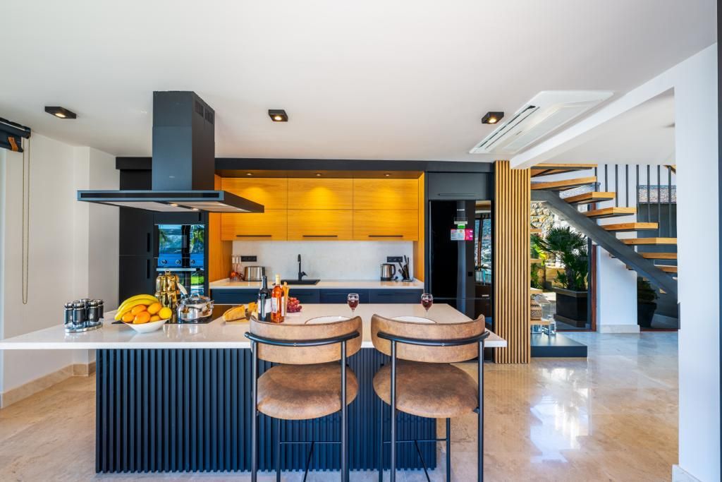 Villa in Kaş, Turkey, 300 m² - picture 15