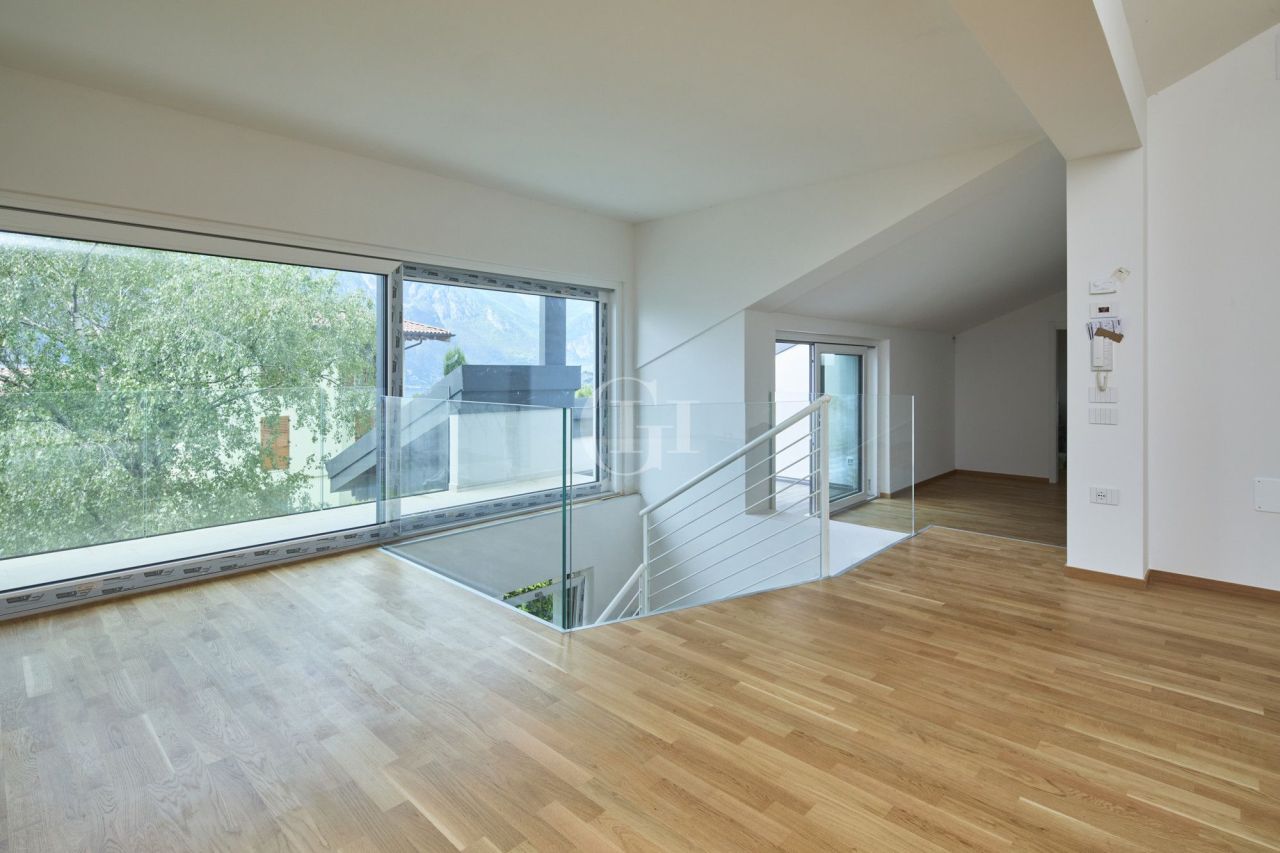 Ático por Lago de Garda, Italia, 215 m² - imagen 8