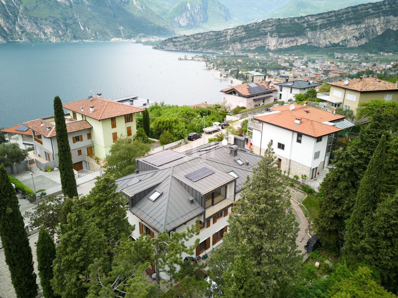 Ático por Lago de Garda, Italia, 215 m² - imagen 14