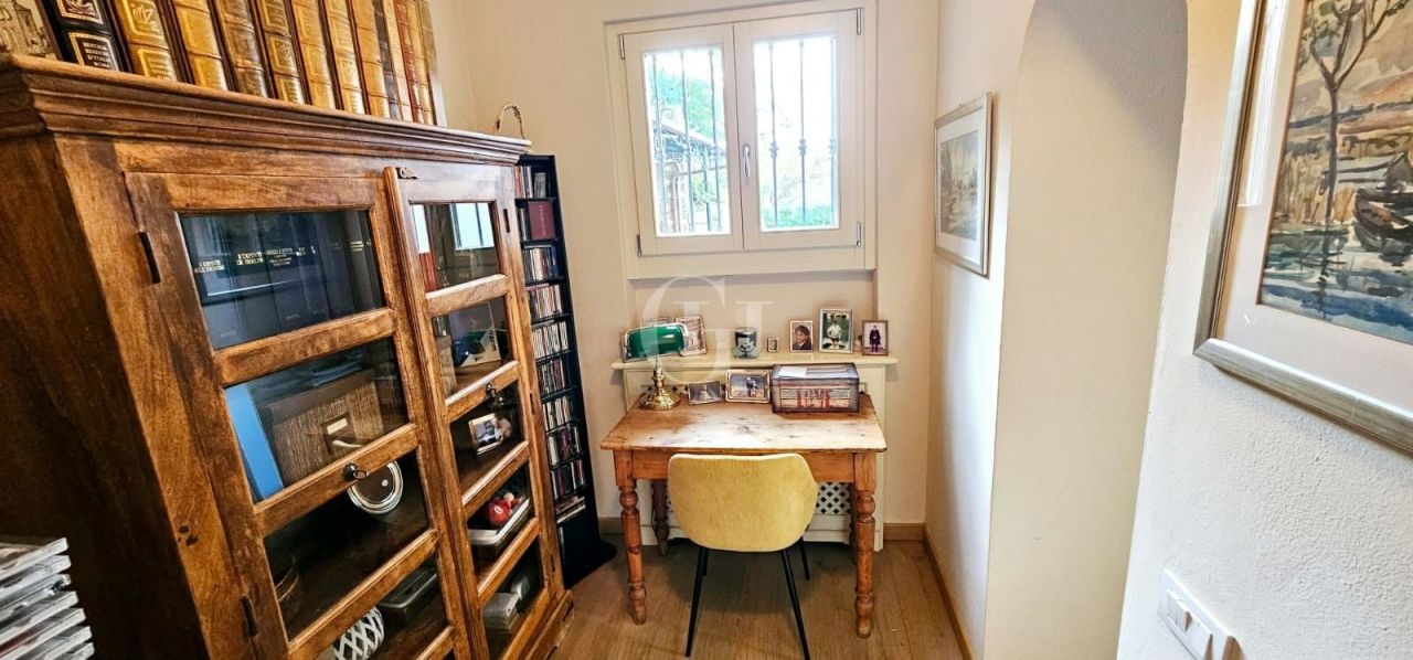 Villa por Lago de Garda, Italia, 189 m² - imagen 6