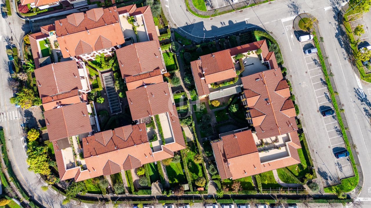 Apartamento por Lago de Garda, Italia, 55 m² - imagen 14