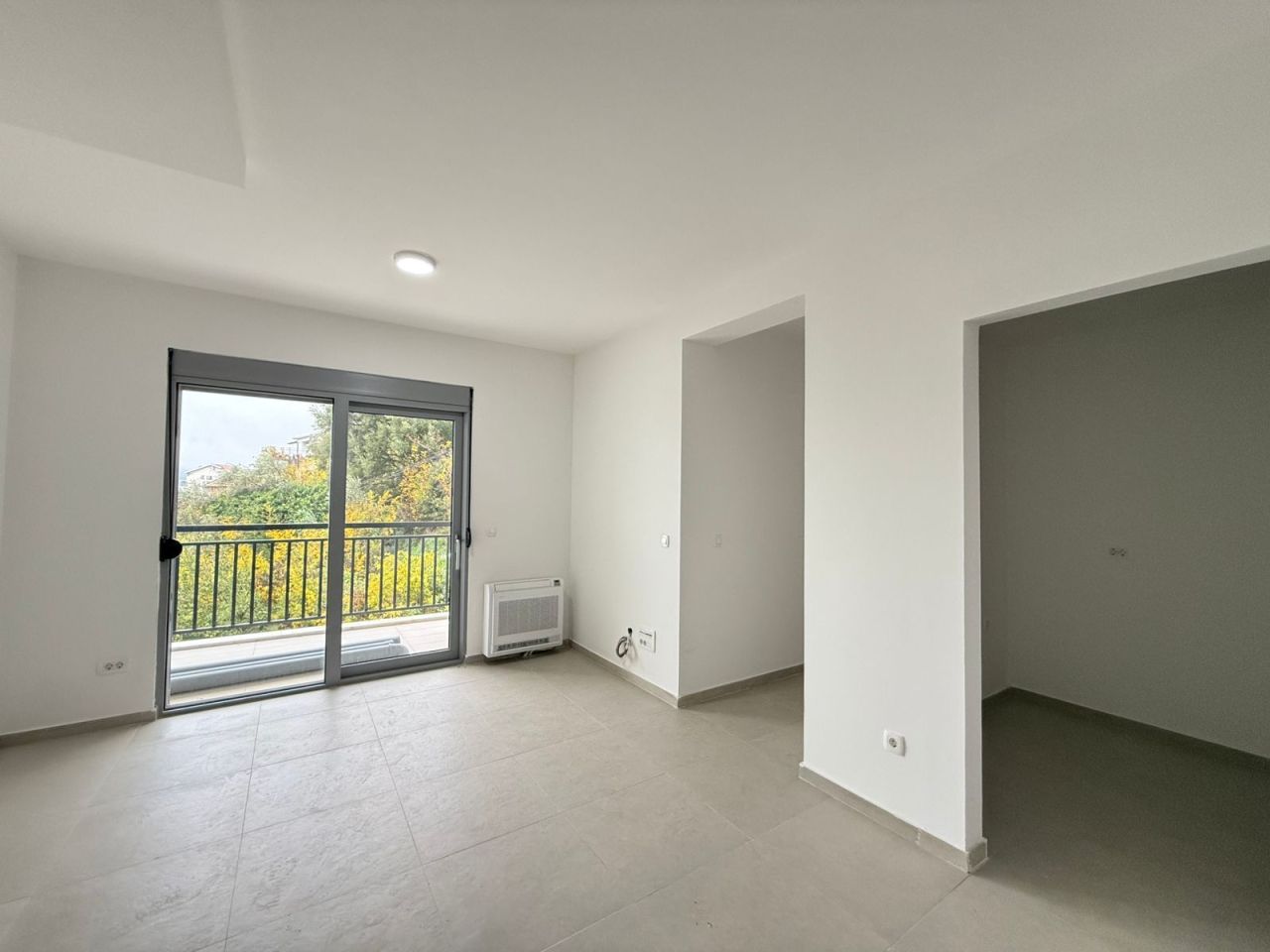 Apartment in Tivat, Montenegro, 69 m² - picture 1