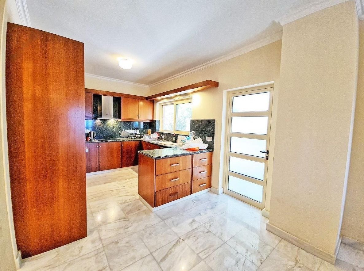 Maison à Latchi, Chypre, 270 m² - image 7
