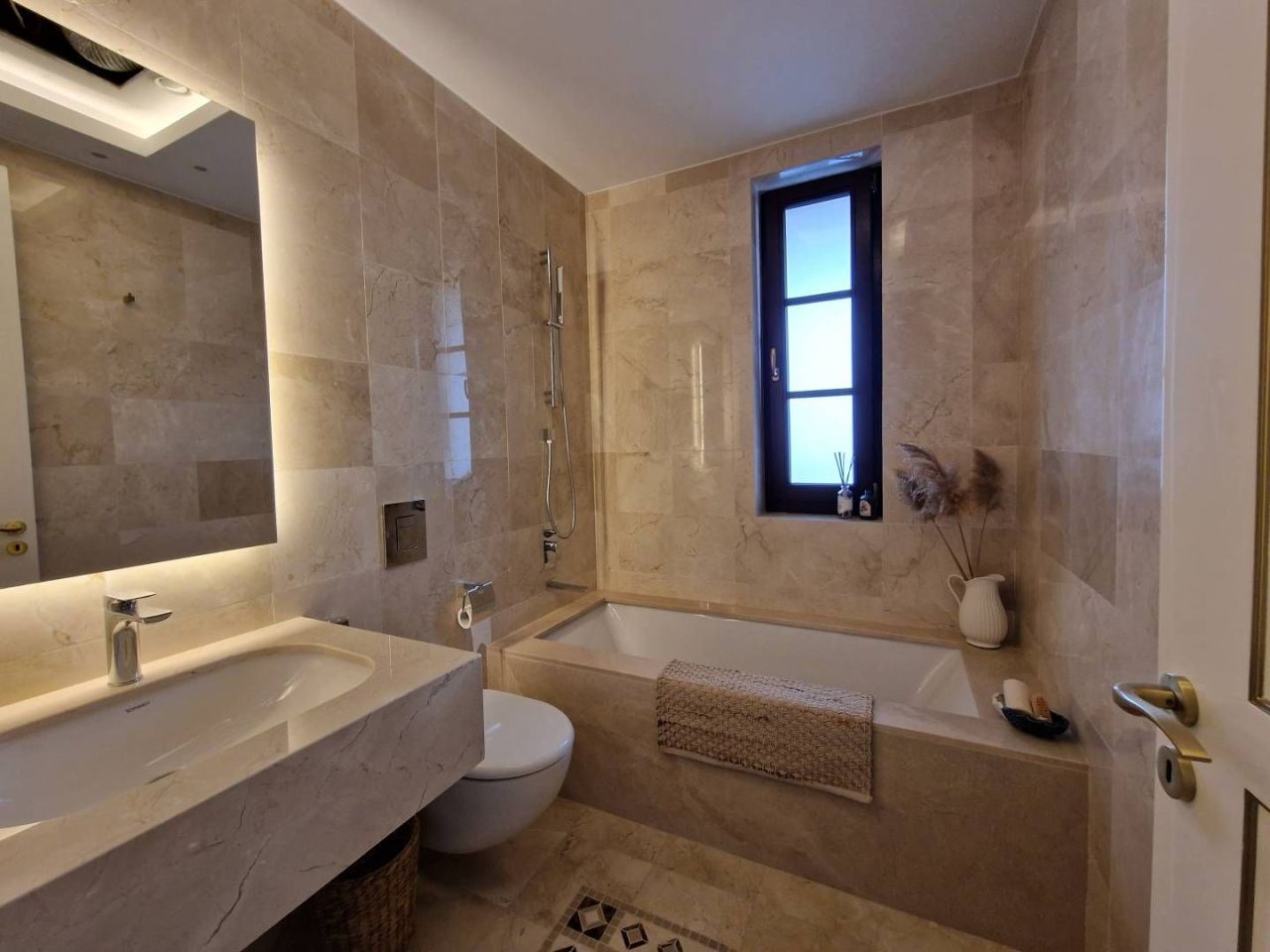 Flat in Germasogeia, Cyprus, 192 m² - picture 11