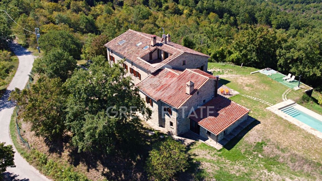 Casa en Citta di Castello, Italia, 600 m² - imagen 5