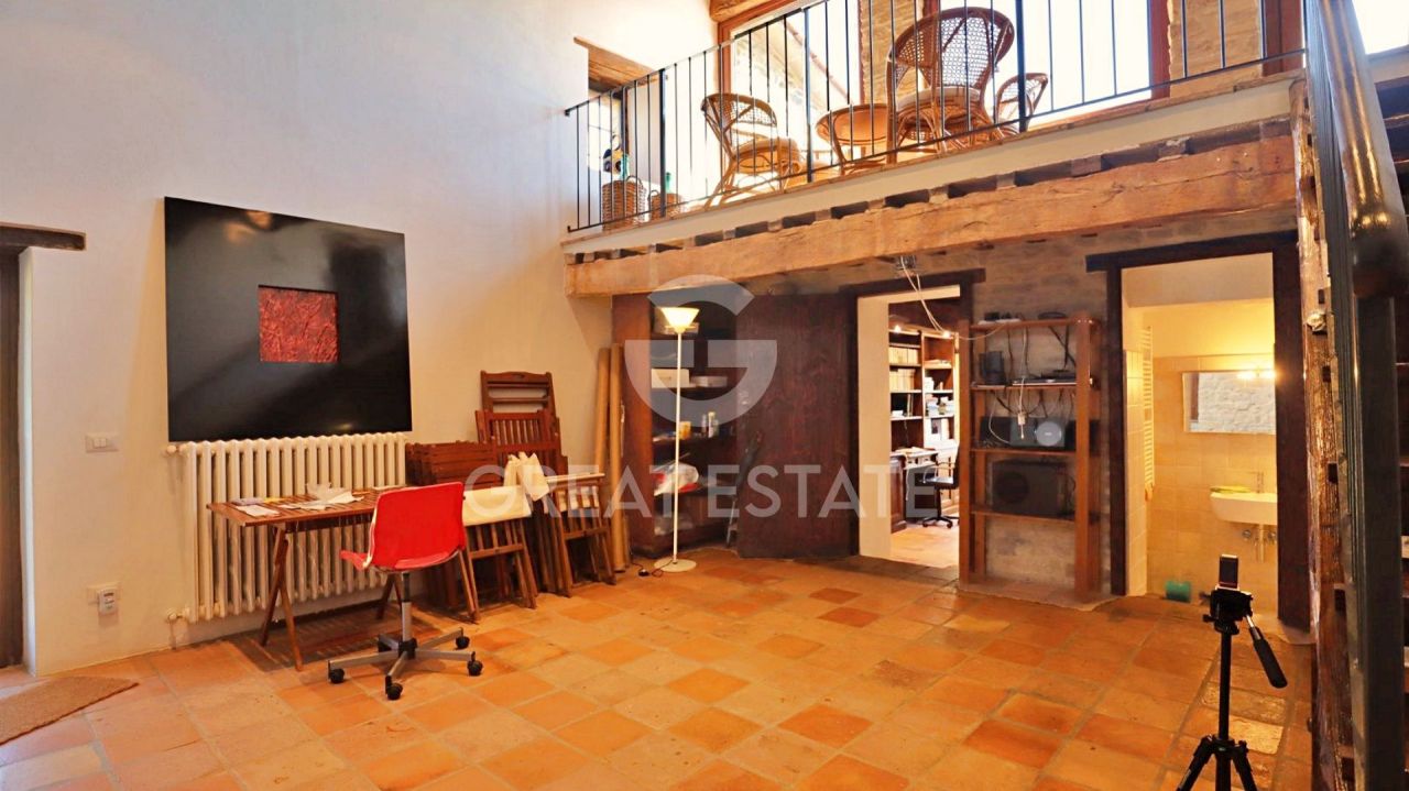 Casa en Citta di Castello, Italia, 600 m² - imagen 12