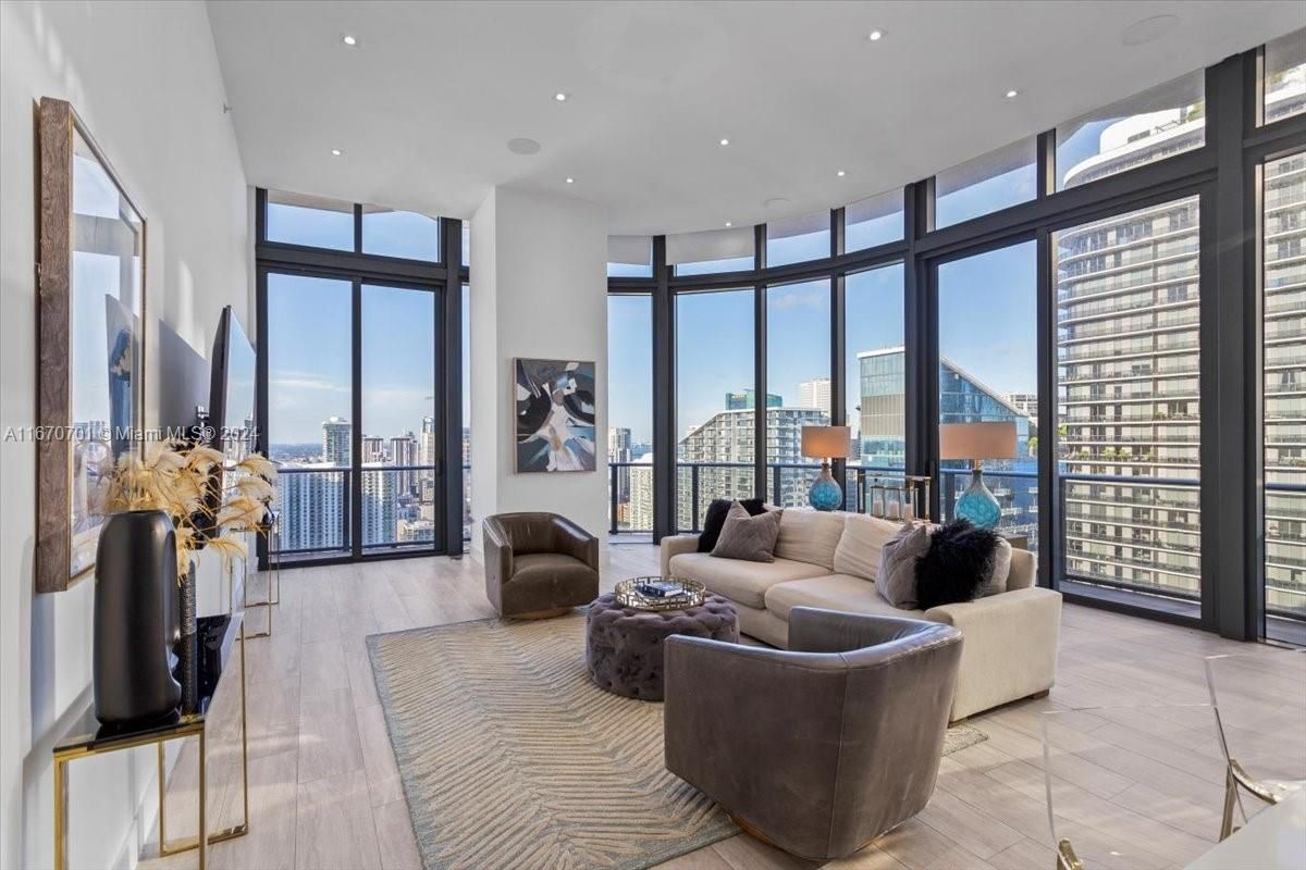 Ático en Miami, Estados Unidos, 220 m² - imagen 7