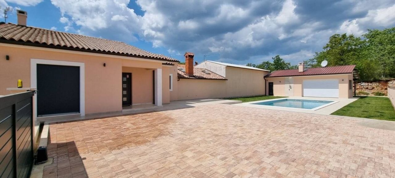 Maison à Svetvincenat, Croatie, 133 m² - image 1