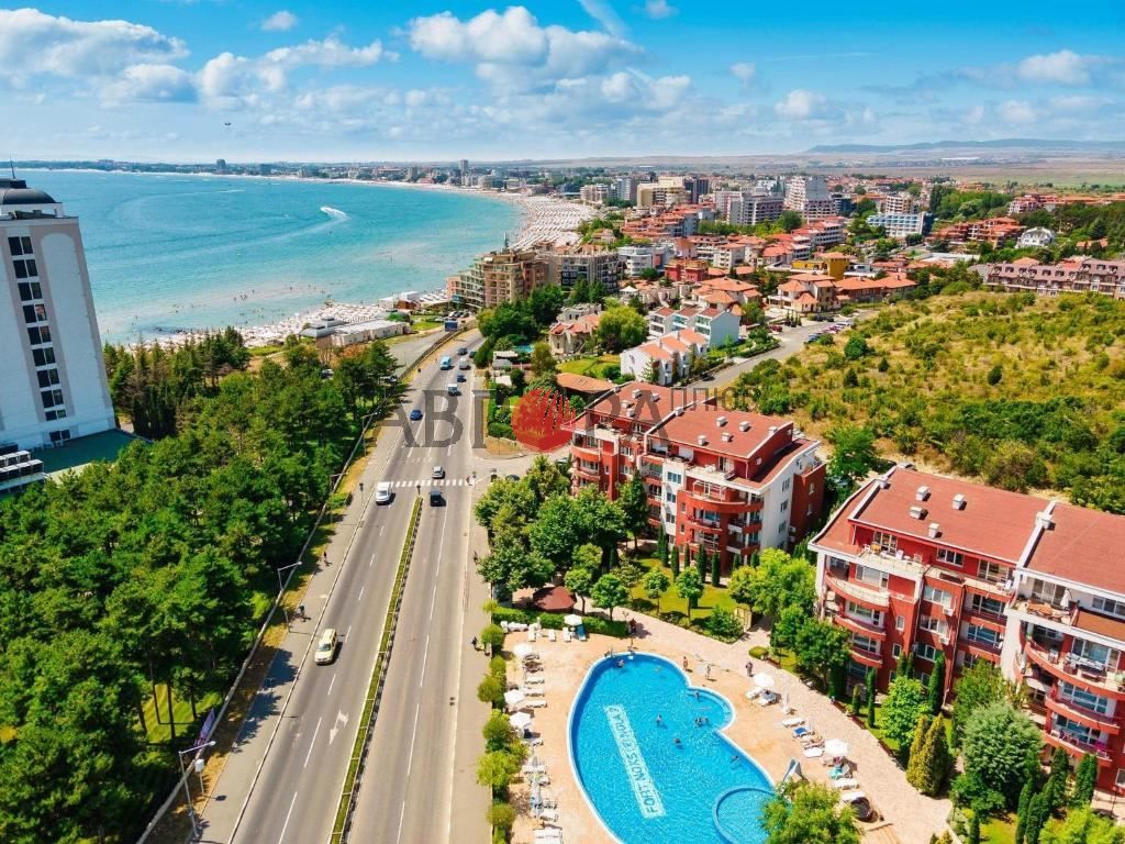 Piso en Sunny Beach, Bulgaria, 90 m² - imagen 1