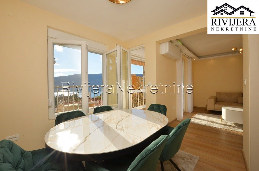 Flat in Herceg-Novi, Montenegro, 74 m² - picture 1