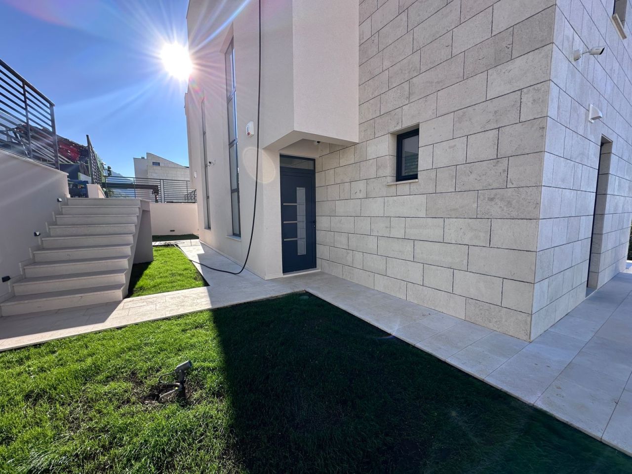 Townhouse in Rezevici, Montenegro, 195 m² - picture 8