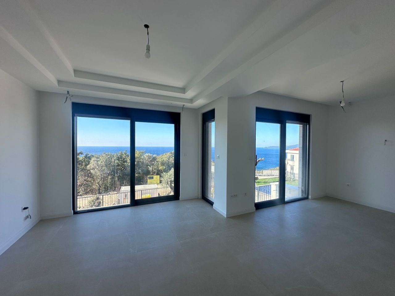 Townhouse in Rezevici, Montenegro, 195 m² - picture 13