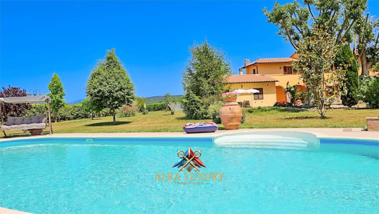 Villa in Massa Marittima, Italy, 500 m² - picture 1