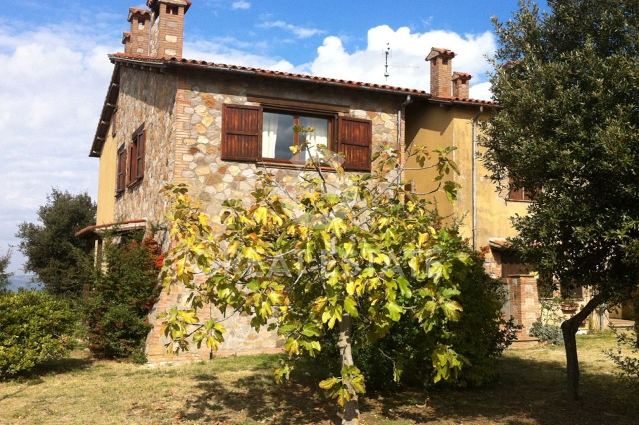 Maison dans Ficulle, Italie, 142.45 m² - image 1