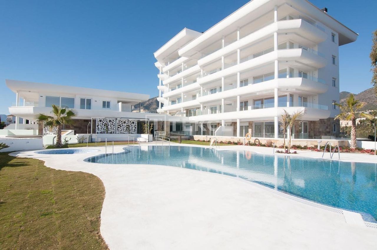 Penthouse in Fuengirola, Spain, 180 m² - picture 1