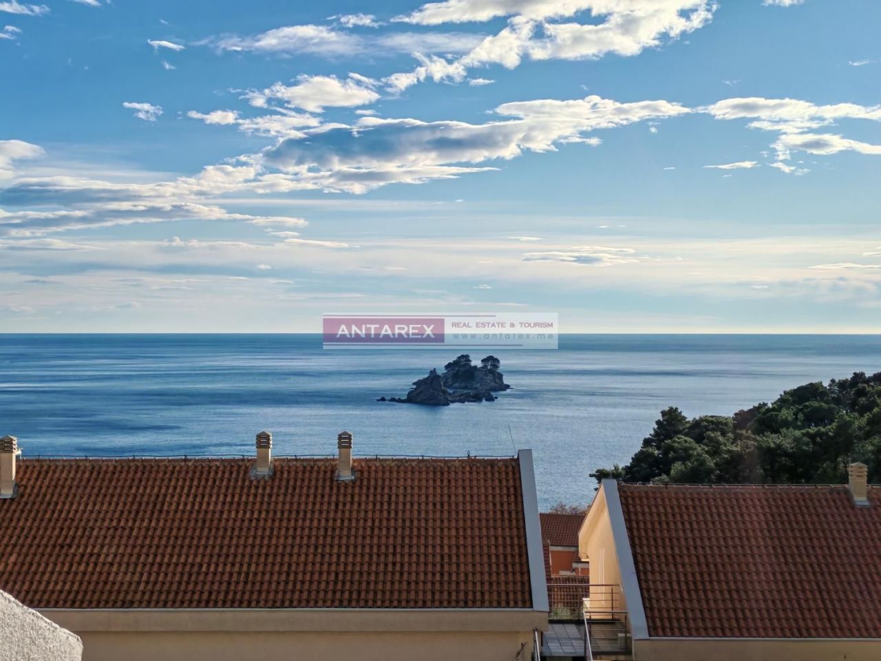 Appartement à Petrovac, Monténégro, 41 m² - image 1