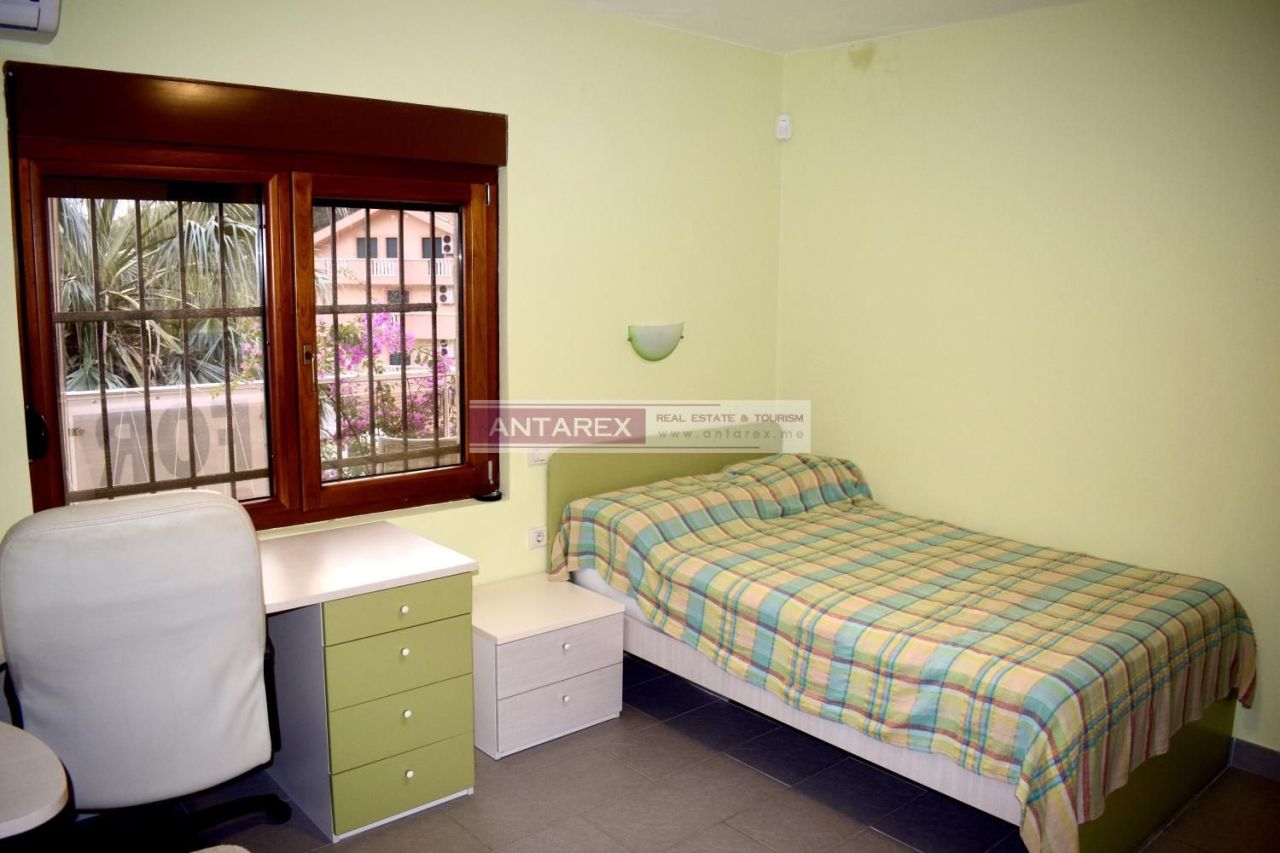 Villa en Petrovac, Montenegro, 217 m² - imagen 9