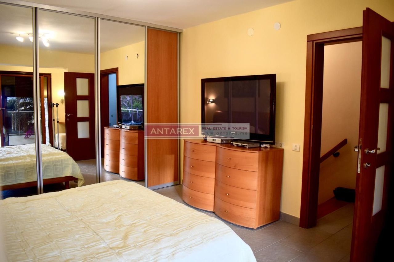 Villa en Petrovac, Montenegro, 217 m² - imagen 15