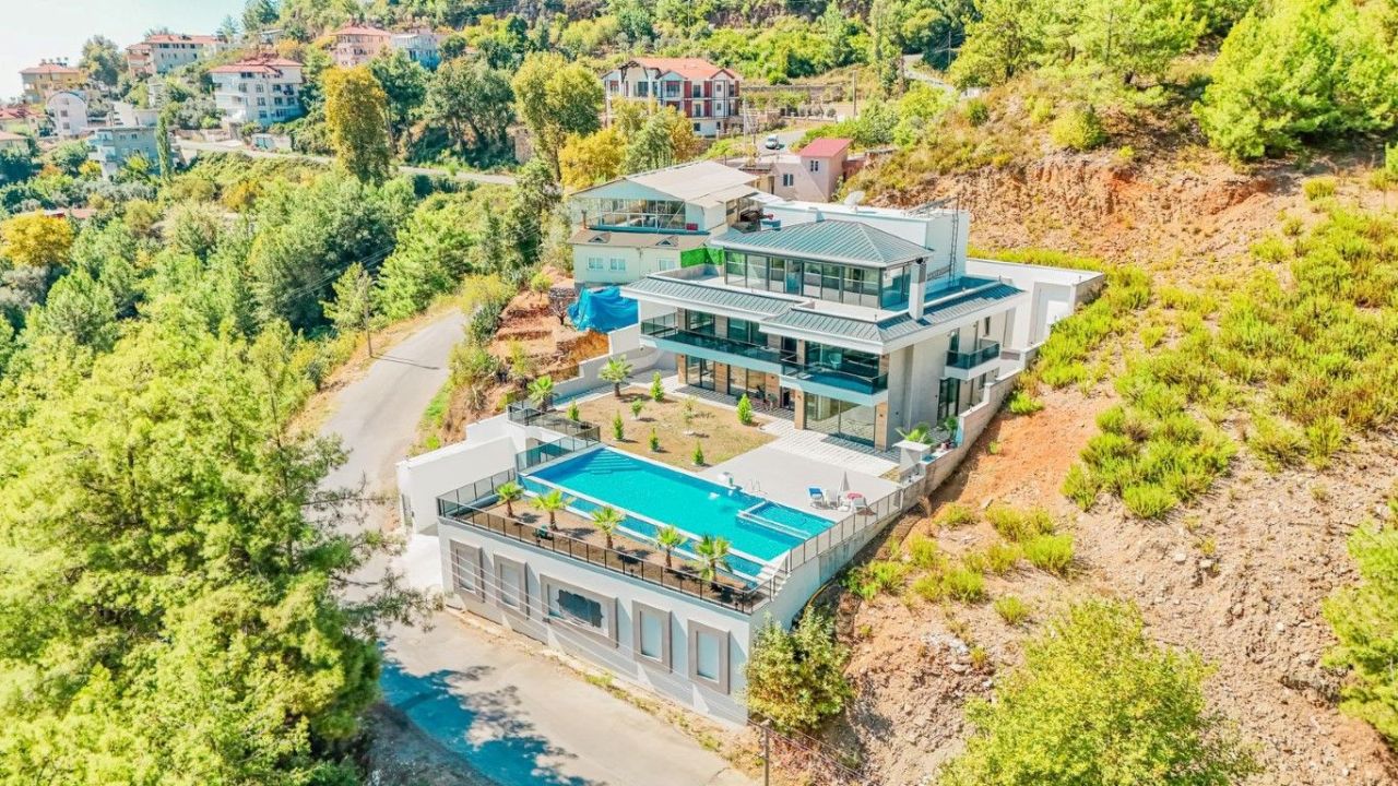 Villa en Alanya, Turquia, 1 001 m² - imagen 1