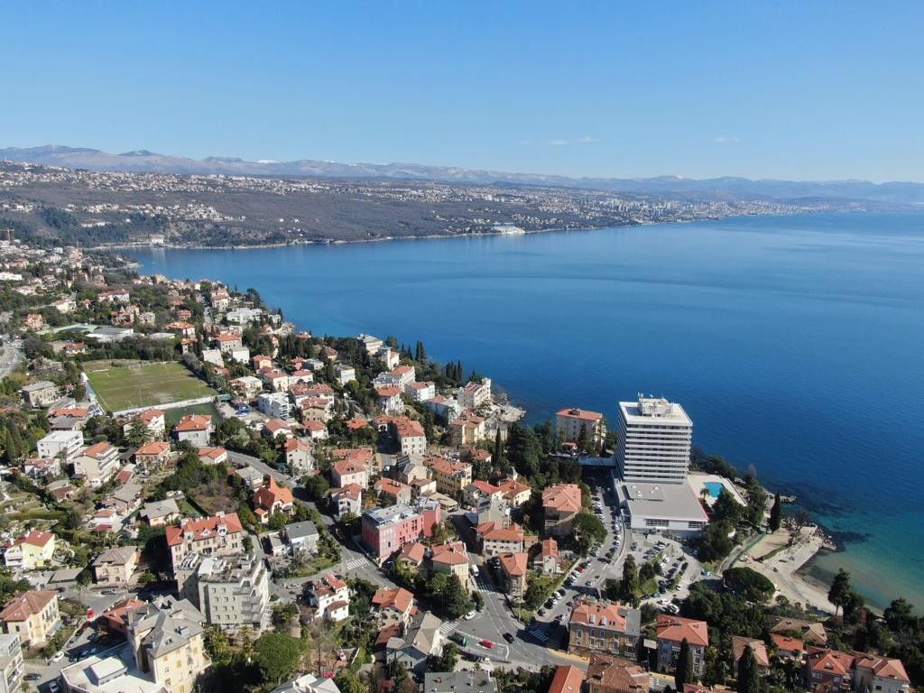 Piso en Opatija, Croacia, 156 m² - imagen 1