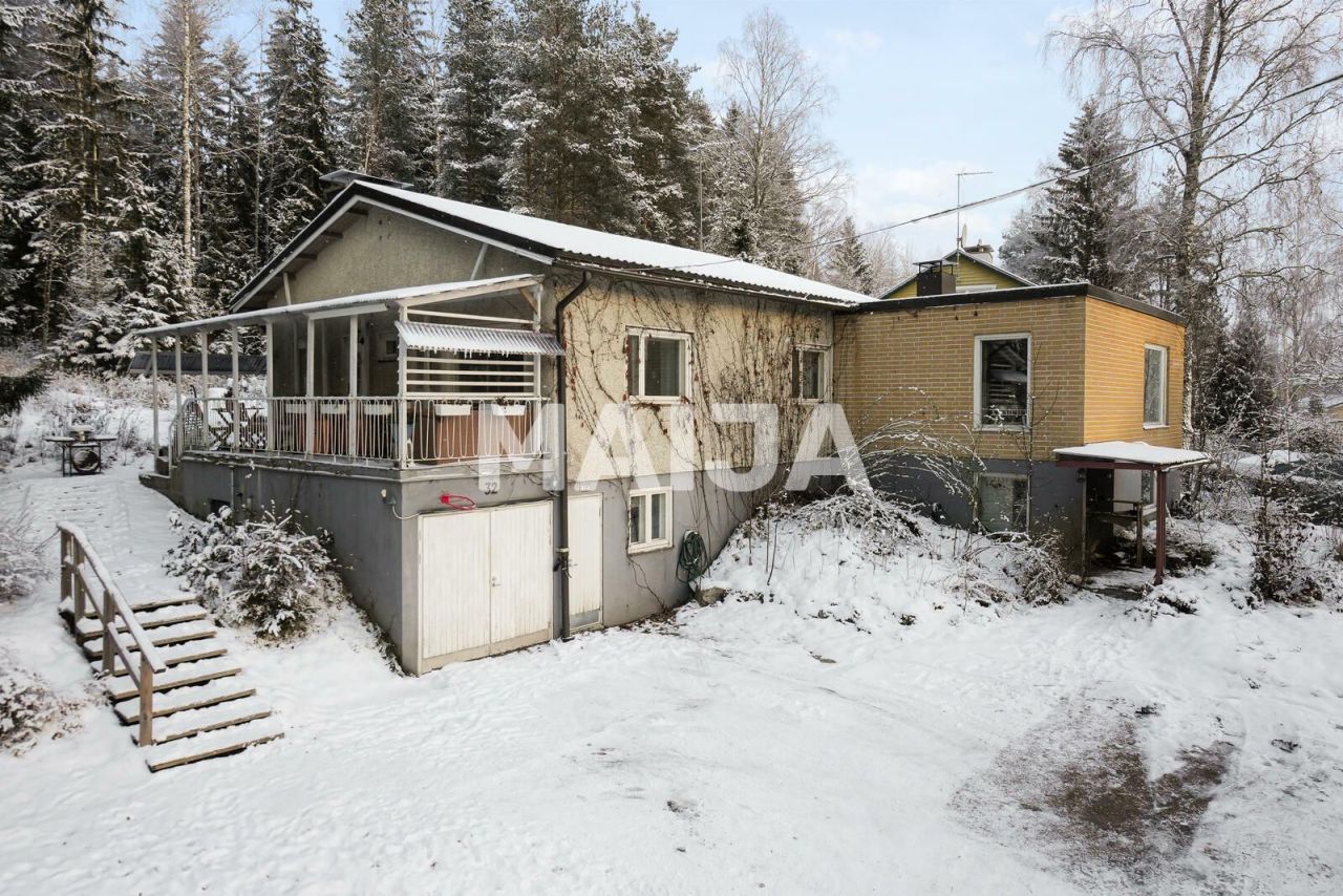 Maison à Riihimaki, Finlande, 134 m² - image 1