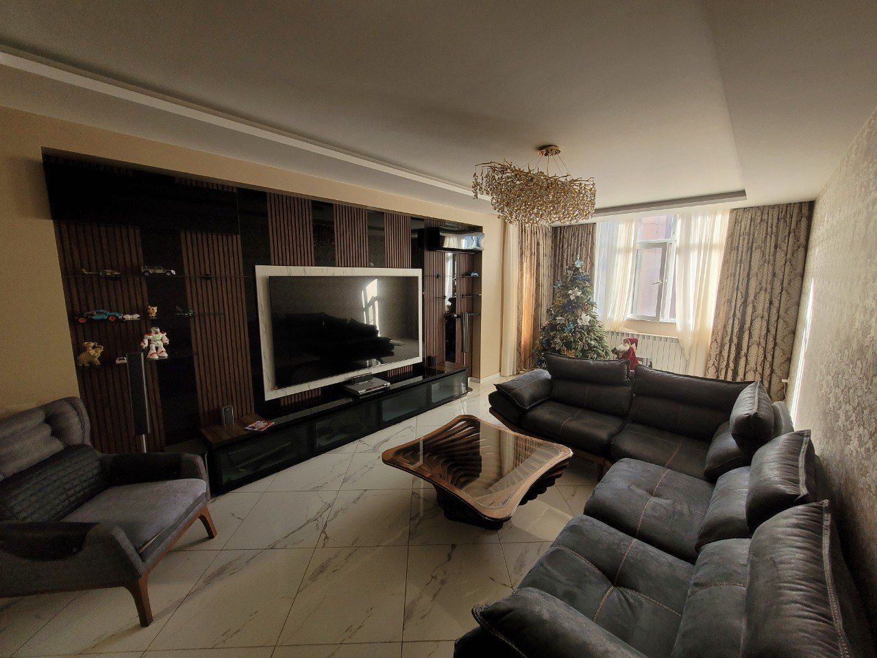 Flat in Batumi, Georgia, 105 m² - picture 1