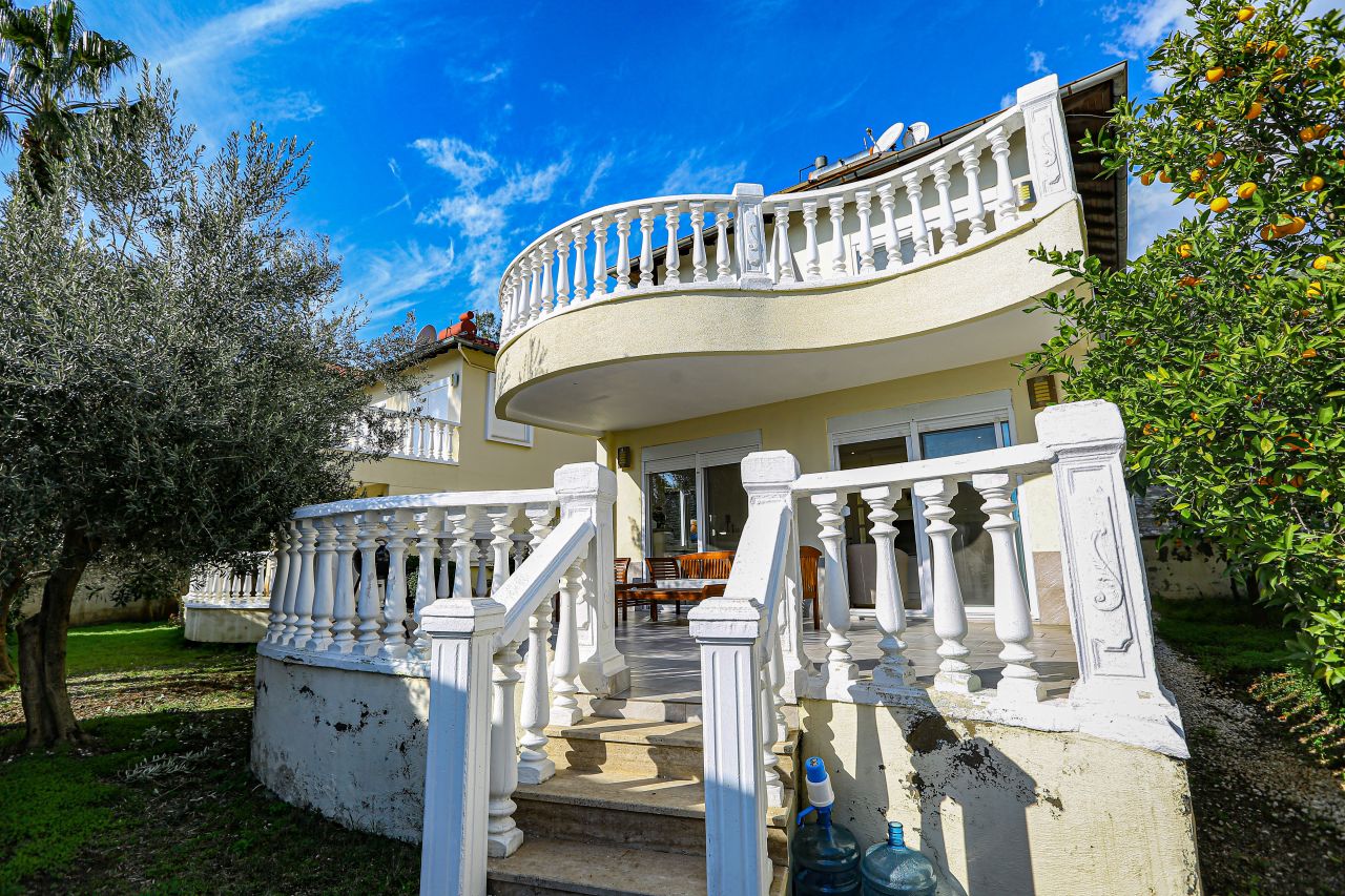 Villa in Alanya, Türkei, 155 m² - Foto 1