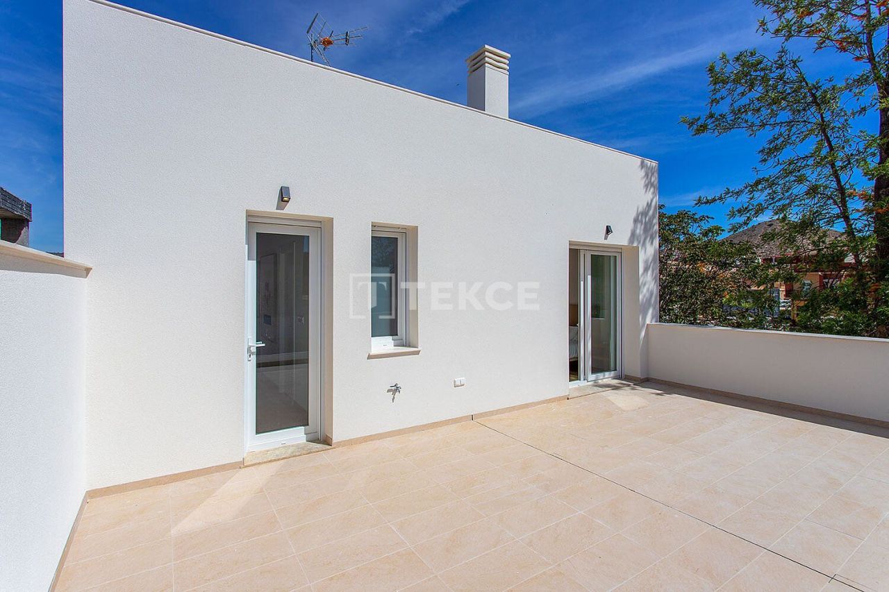 Villa in Hondon de las Nieves, Spain, 230 m² - picture 3