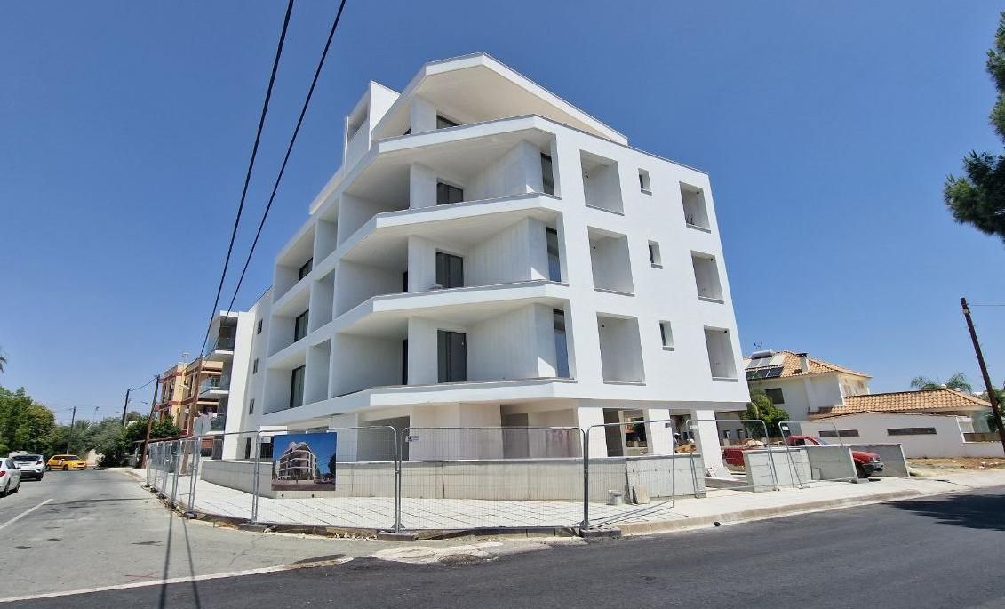 Flat in Ayios Dhometios, Cyprus, 232 m² - picture 1