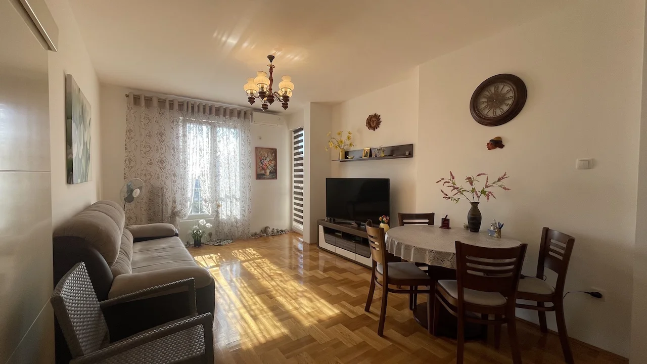 Wohnung in Becici, Montenegro, 68 m² - Foto 1