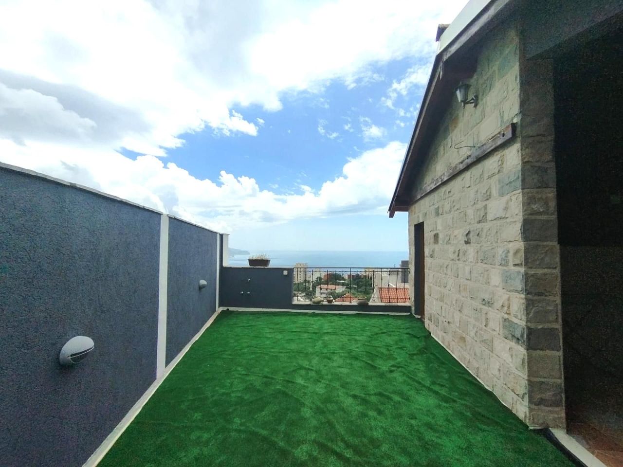 Casa en Budva, Montenegro, 277 m² - imagen 7