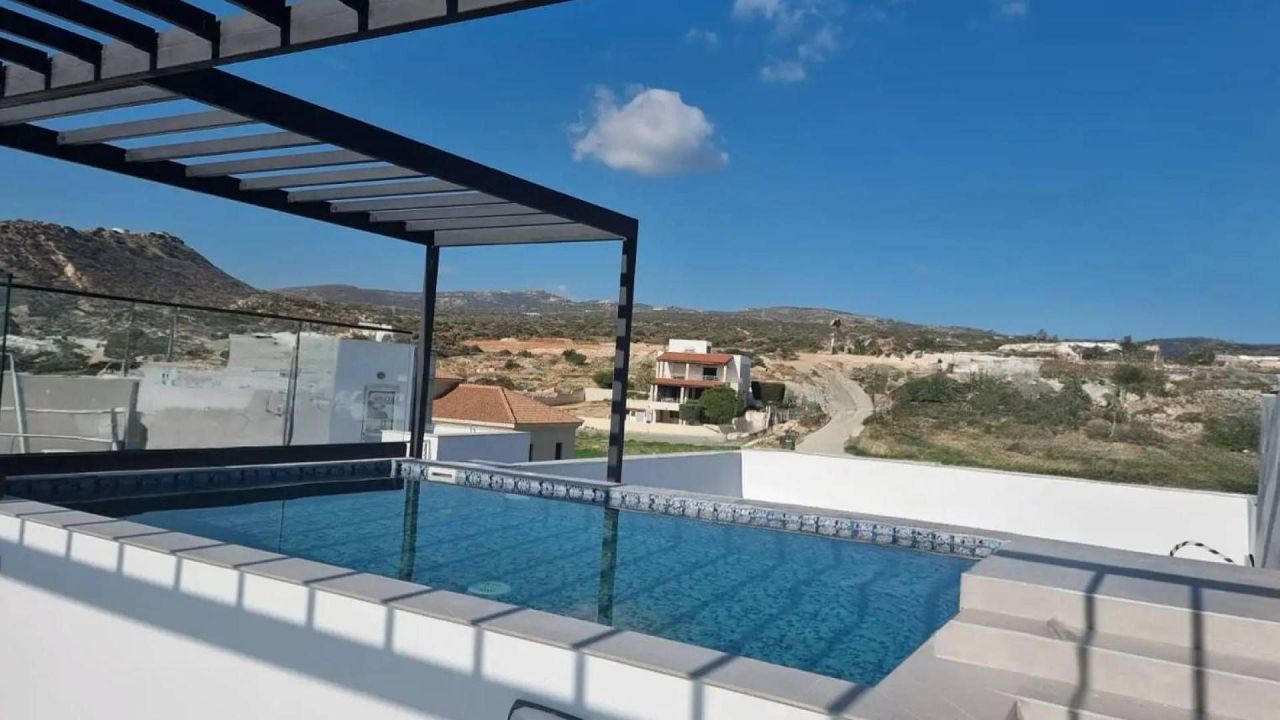 Appartement à Germasogeia, Chypre, 157 m² - image 1