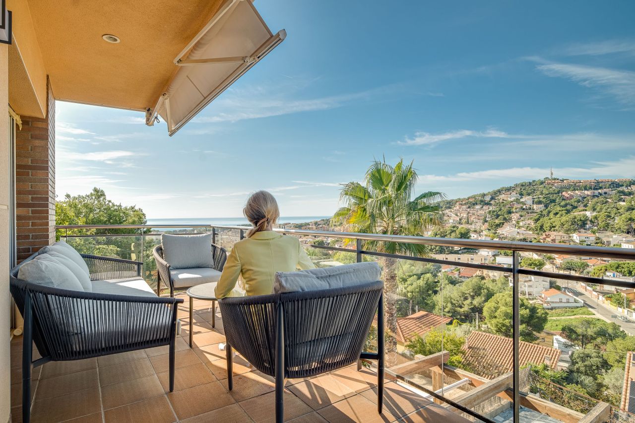 House in Segur de Calafell, Spain, 244 m² - picture 1