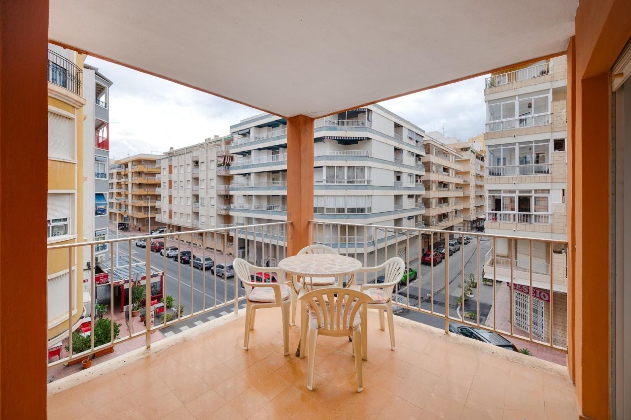 Wohnung in Torrevieja, Spanien, 79 m² - Foto 1