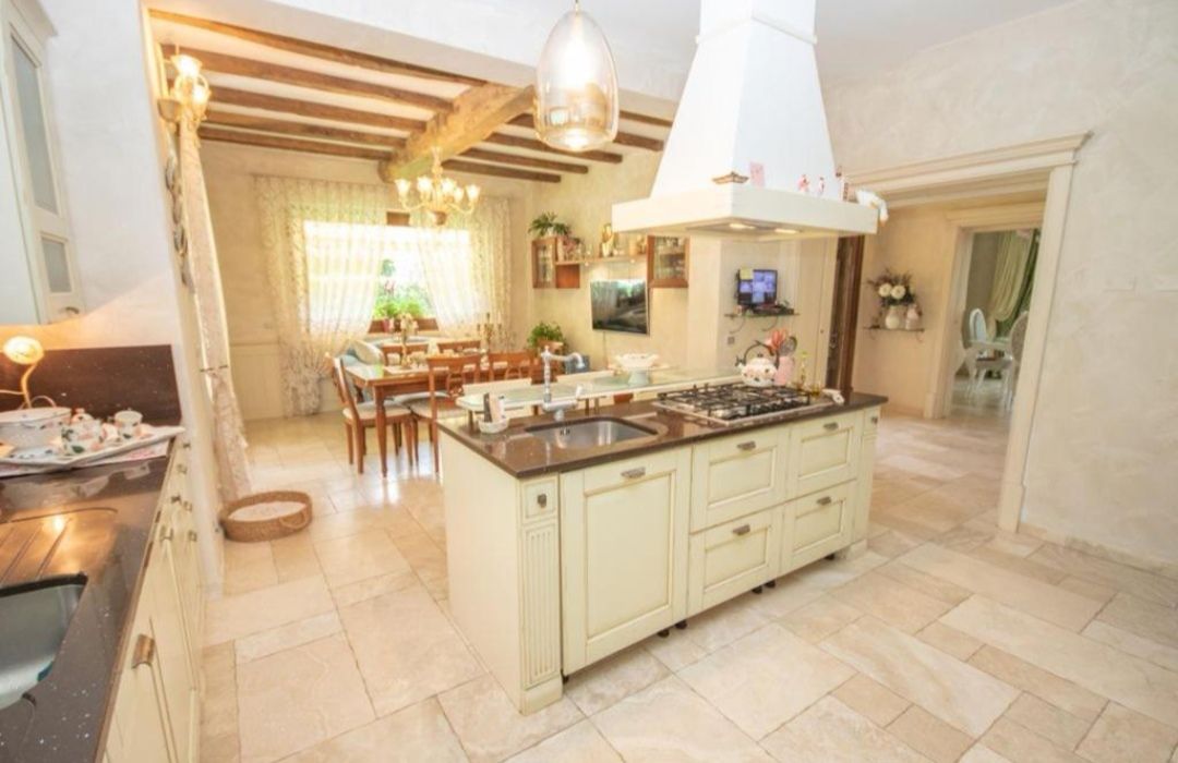 Villa à Fivizzano, Italie, 600 m² - image 6