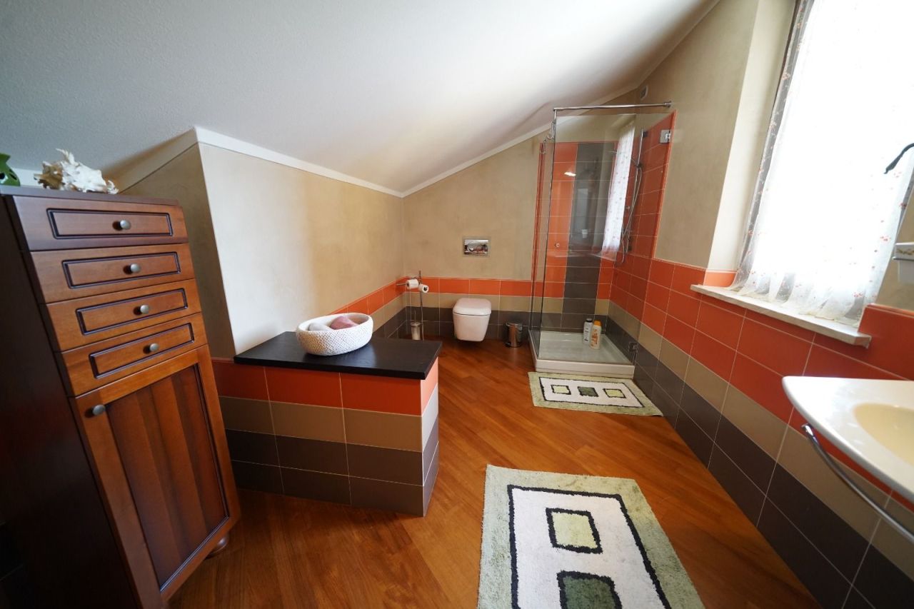 Villa à Fivizzano, Italie, 600 m² - image 18