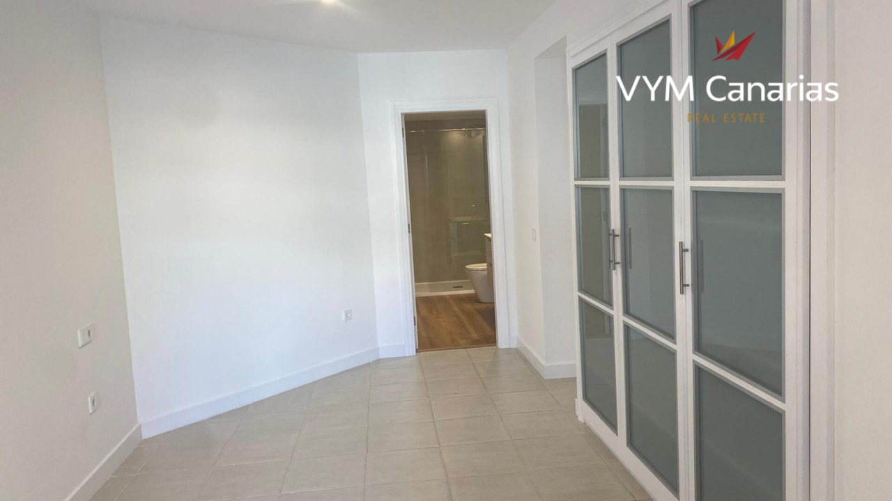 Apartment on Tenerife, Spain, 48 m² - picture 13