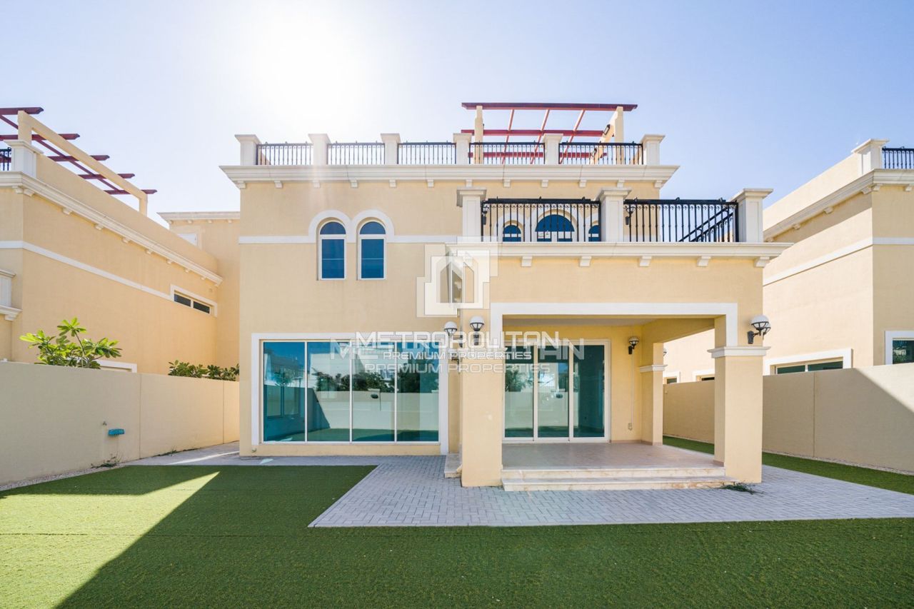 Villa à Dubaï, EAU, 510 m² - image 1