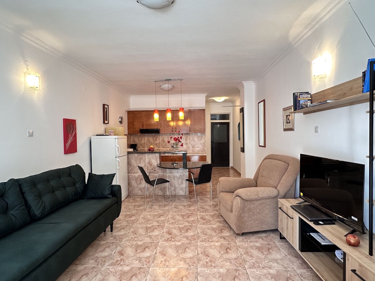 Wohnung in Budva, Montenegro, 50 m² - Foto 1